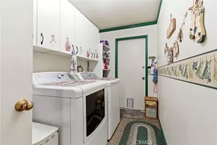 1927 S Chinowth St, Visalia, CA 93277 - Photo 17