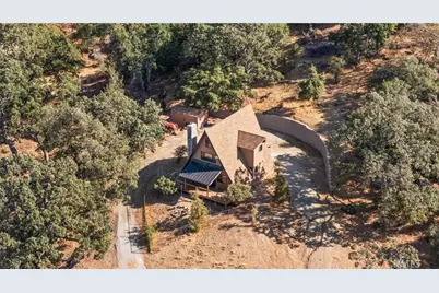 28207 Oaks Rancho, Keene, CA 93531 - Photo 3