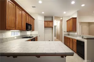 10014 Brigadoon Rose, Bakersfield, CA 93311 - Photo 9