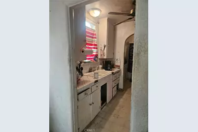 123 Douglas Street, Bakersfield, CA 93308 - Photo 3