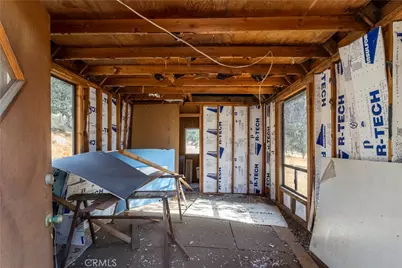 18100 Thompson Canyon Avenue, Caliente, CA 93518 - Photo 15