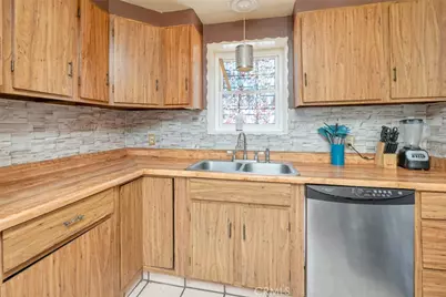 618 Woodrow Avenue, Bakersfield, CA 93308 - Photo 21