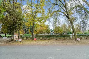 18701 Lort Dr, Visalia, CA 93292 - Photo 3