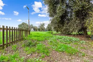 18701 Lort Dr, Visalia, CA 93292 - Photo 43