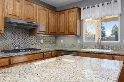 12809 Trafalgar Square, Bakersfield, CA 93312 - Photo 31