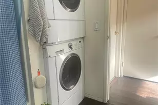 8221 Langdon, Van Nuys, CA 91406 - Photo 11