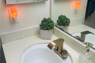 8221 Langdon, Van Nuys, CA 91406 - Photo 5