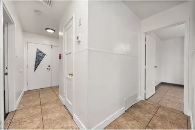 838 20th, Delano, CA 93215 - Photo 17