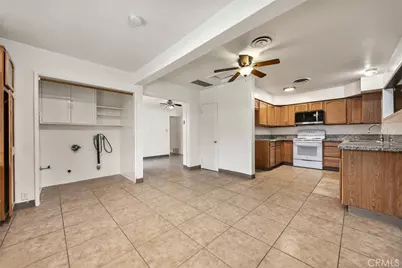 838 20th, Delano, CA 93215 - Photo 9