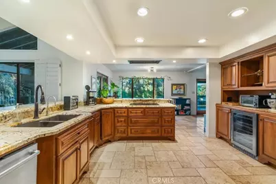 12430 Cattle King, Bakersfield, CA 93306 - Photo 17