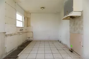 245 Atlantic Ave, Shafter, CA 93263 - Photo 15