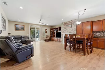 613 E Chestnut Avenue, Visalia, CA 93292 - Photo 25