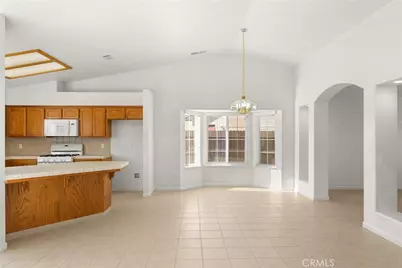 15647 Wooten Court, Kerman, CA 93630 - Photo 5