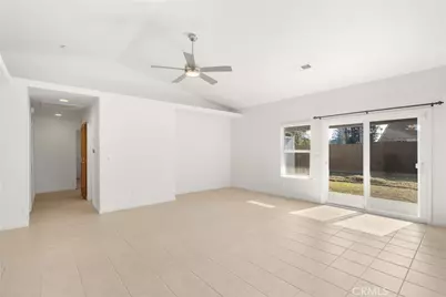 15647 Wooten Court, Kerman, CA 93630 - Photo 9