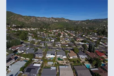 17256 Tennyson Place, Granada Hills, CA 91344 - Photo 27
