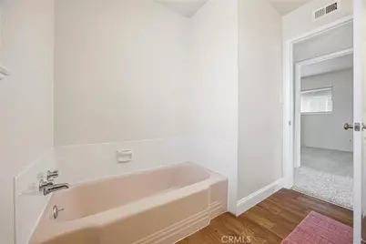 909 Dwina Avenue, Bakersfield, CA 93308 - Photo 21