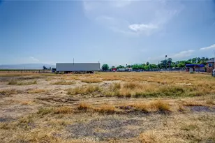 5915 Weedpatch, Bakersfield, CA 93307 - Photo 9