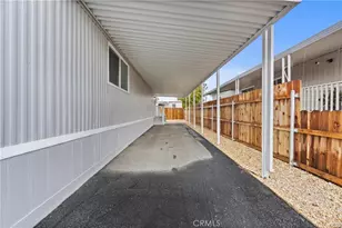 306 Kings Ln, Bakersfield, CA 93308 - Photo 23