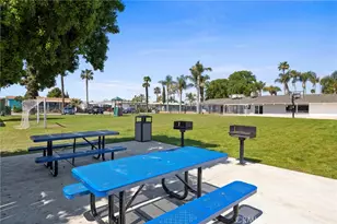 306 Kings Ln, Bakersfield, CA 93308 - Photo 39