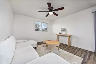 306 Kings Ln, Bakersfield, CA 93308 - Photo 7