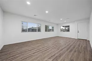 335 Hickorywood Ln, Bakersfield, CA 93308 - Photo 13