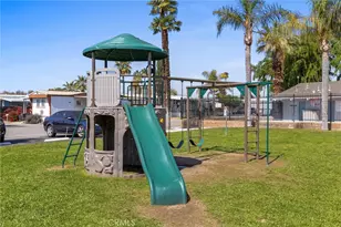 335 Hickorywood Ln, Bakersfield, CA 93308 - Photo 57