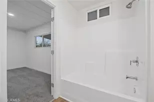 335 Hickorywood Ln, Bakersfield, CA 93308 - Photo 23