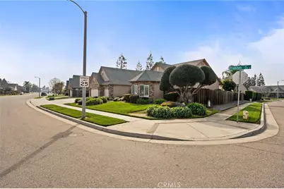 321 N Preston, Visalia, CA 93291 - Photo 3