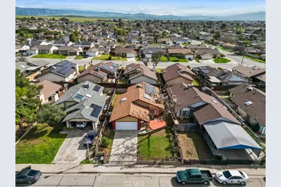 813 Orangewood, Bakersfield, CA 93306 - Photo 11