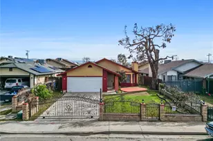 813 Orangewood, Bakersfield, CA 93306 - Photo 5