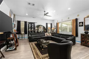 2327 N Elm, Visalia, CA 93291 - Photo 17