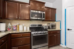 2327 N Elm, Visalia, CA 93291 - Photo 13