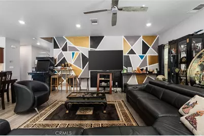 2327 N Elm, Visalia, CA 93291 - Photo 21