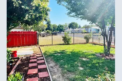 824 N Willis, Visalia, CA 93291 - Photo 3