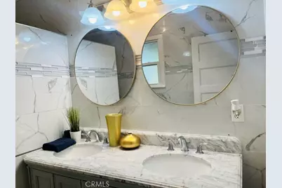 824 N Willis, Visalia, CA 93291 - Photo 19