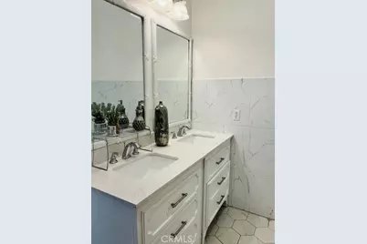 824 N Willis, Visalia, CA 93291 - Photo 29