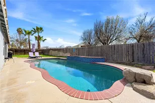 865 Avalon Dr, Lemoore, CA 93245 - Photo 45