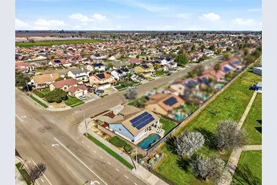 865 Avalon Drive, Lemoore, CA 93245 - Photo 49