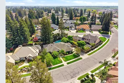 2134 Cottonwood Circle, Visalia, CA 93277 - Photo 9