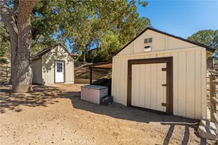 24351 Willow Pass Dr, Tehachapi, CA 93561 - Photo 23