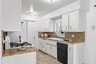 4605 Parkwood Ct, Bakersfield, CA 93309 - Photo 5