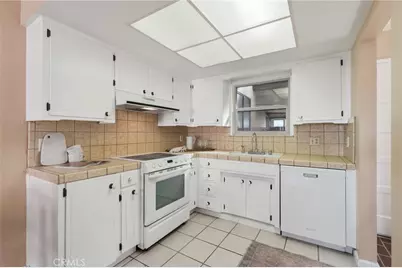 1142 N Gem Street, Tulare, CA 93274 - Photo 11