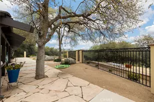 29501 Hart Oaks Dr, Keene, CA 93531 - Photo 49