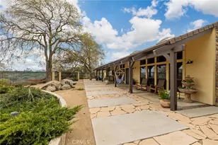 29501 Hart Oaks Dr, Keene, CA 93531 - Photo 51