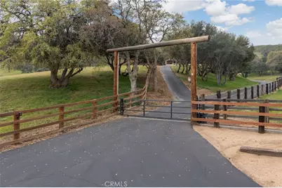 29501 Hart Oaks Drive, Keene, CA 93531 - Photo 65