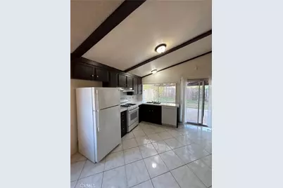 994 E Gladwick St., Carson, CA 90746 - Photo 7