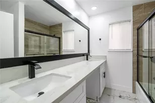 1828 S Hillcrest, Visalia, CA 93292 - Photo 13