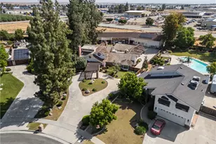 7112 Crestwood St, Bakersfield, CA 93308 - Photo 3