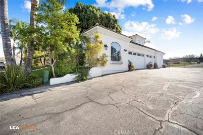 15001 Colonia De Las Rosas, Bakersfield, CA 93306 - Photo 41