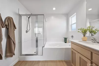 807 Potts Point Way, Bakersfield, CA 93307 - Photo 19